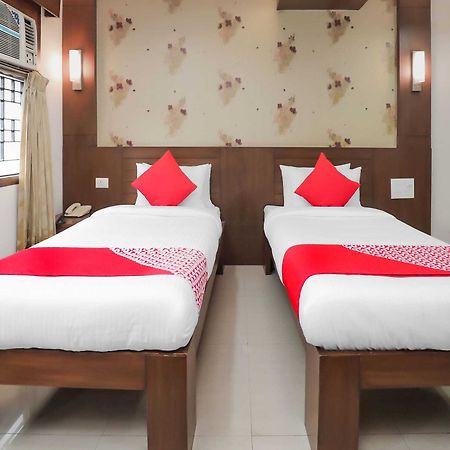 Oyo 17278 Hotel Srinivas Mangalore Eksteriør bilde